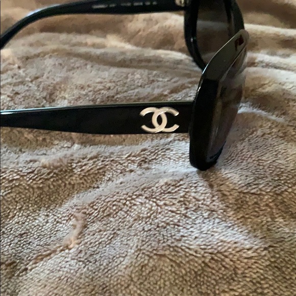 Chanel Sunglass - Picture 1 of 9